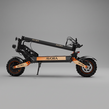 AVORA Altis Duo — détail du cockpit et de l’écran